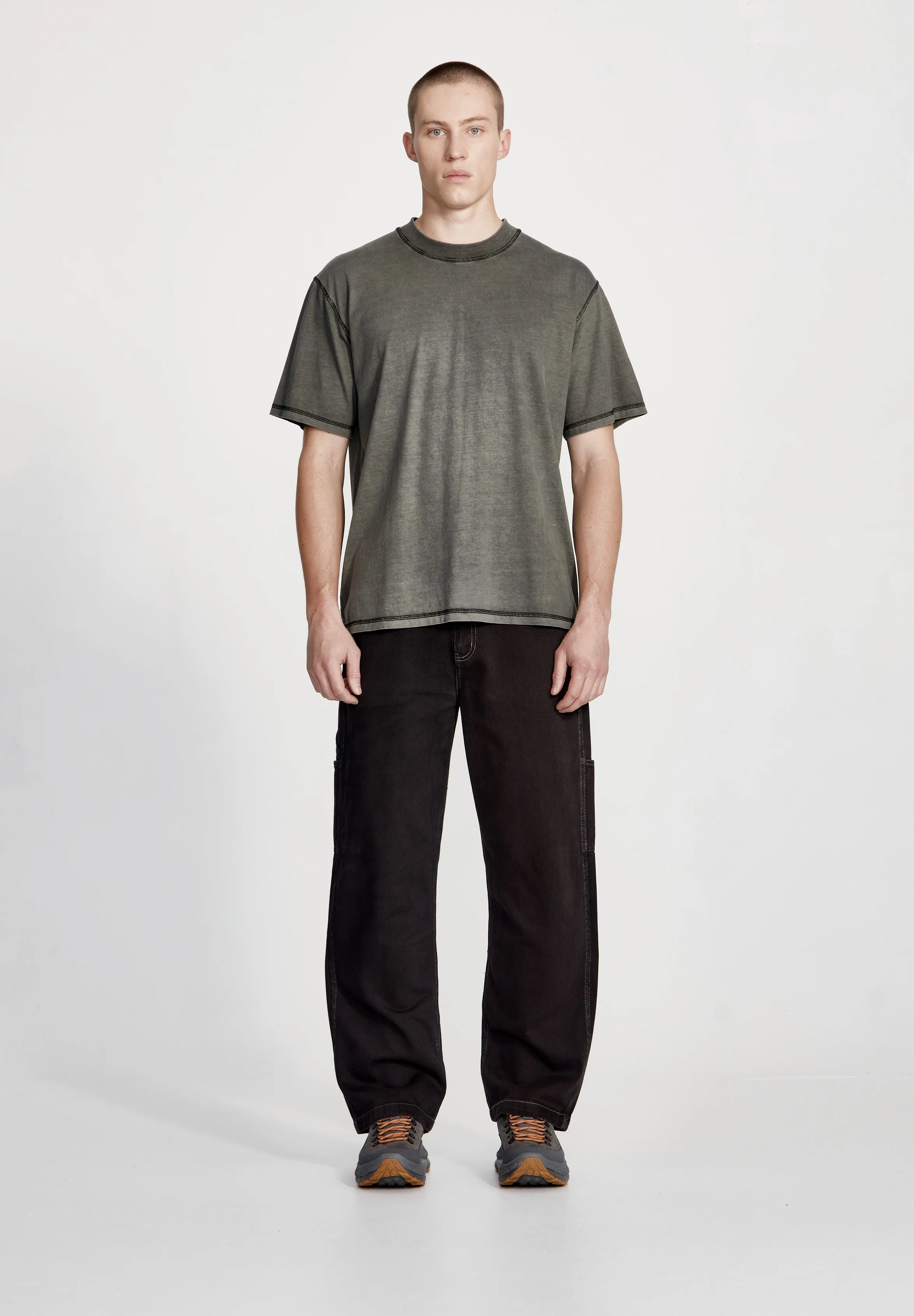 COTTON JERSEY STUDIO TEE, FOG WITH BLACK - Image 3
