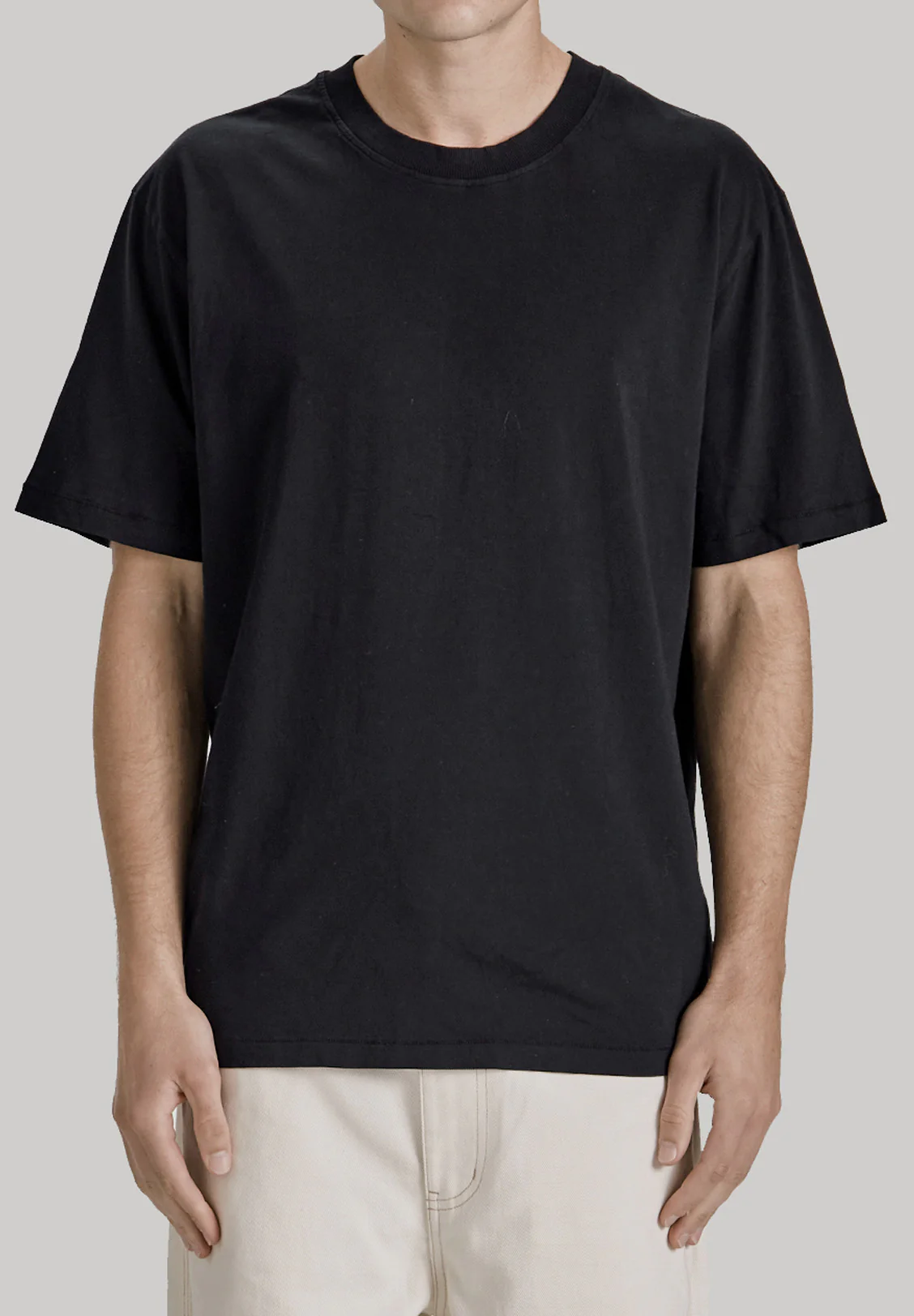 MENS RELAXED TEE, BLACK - Image 3