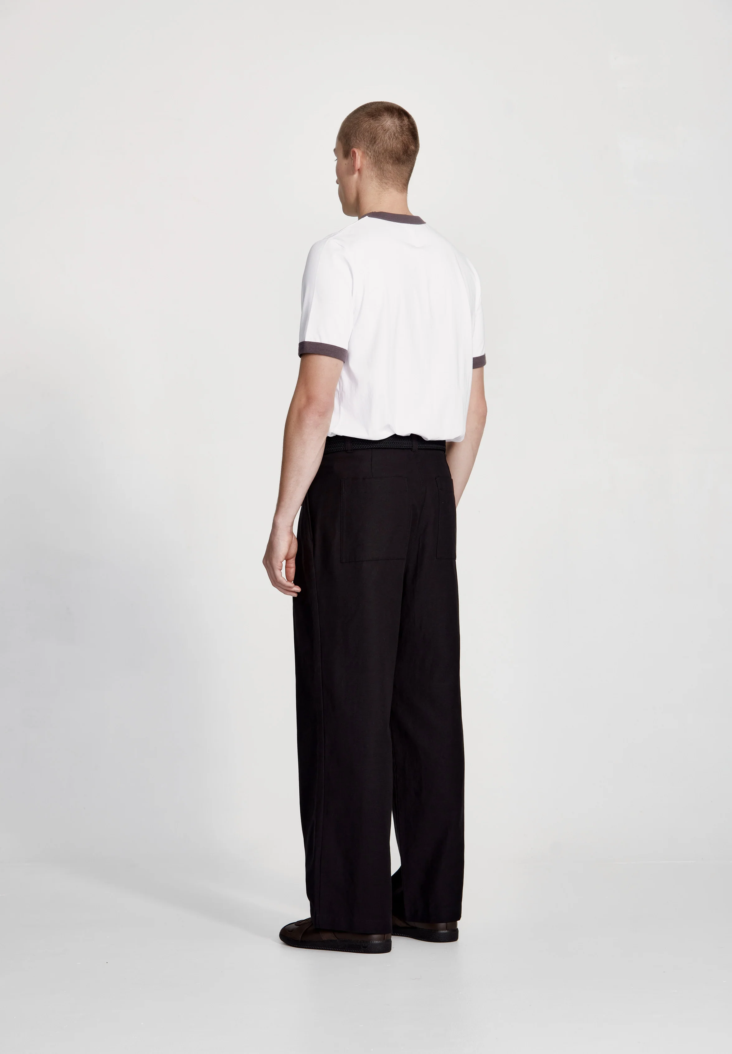 WIDE LEG PLEATED TROUSER, BLACK - Image 3